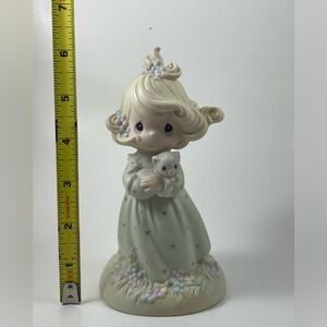 Precious Moments Figurine